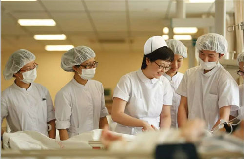 6萬名院長吐血推薦：中小醫(yī)院品牌打造秘笈(圖1)