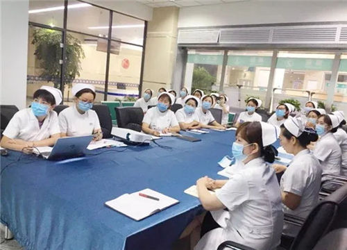 如何提升醫(yī)院管理效率，培訓(xùn)中層干部是關(guān)鍵！(圖1)